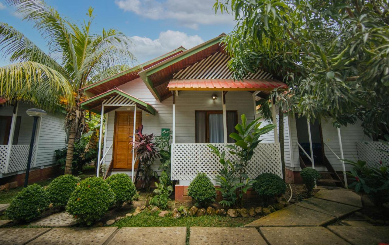 Los Gavilanes Hotel Pucallpa Kültér fotó