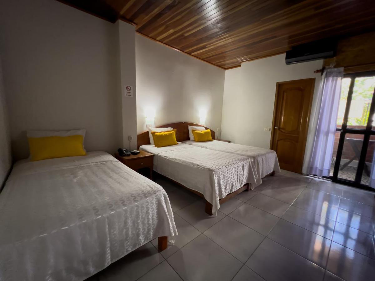 Los Gavilanes Hotel Pucallpa Kültér fotó
