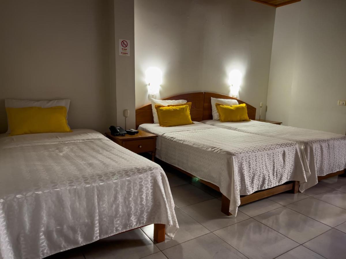 Los Gavilanes Hotel Pucallpa Kültér fotó